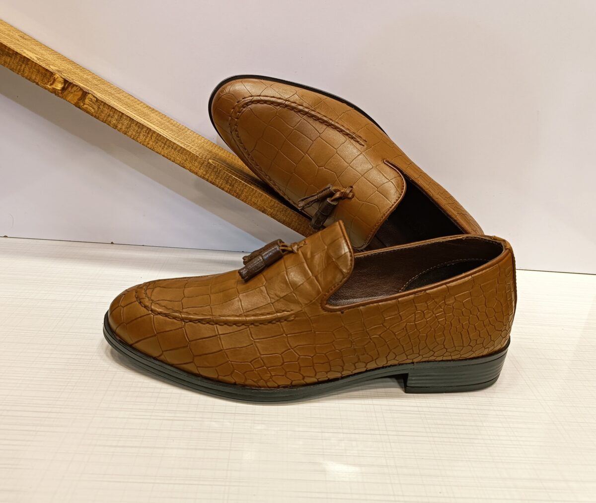 کفش کالج چرم مدل مونت کروکودیل عسلی